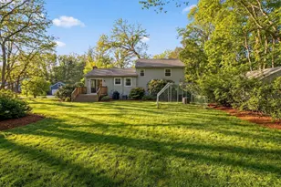 19 Lantern Ln, Chelmsford, MA 01824 - Photo 10