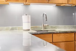 717 Atlantic Ave, Boston, MA 02111 - Photo 8