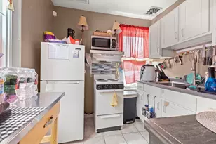 928 Middle St, Fall River, MA 02721 - Photo 12