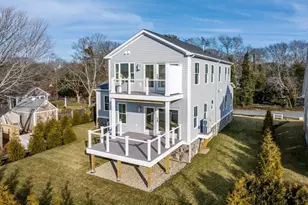 29 Parkers Neck Rd, Yarmouth, MA 02664 - Photo 4