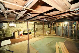 183 Farnham St, Lawrence, MA 01843 - Photo 26