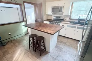 387 Southwick St, Agawam, MA 01030 - Photo 12