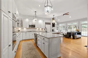 15 Homestead Dr, Medfield, MA 02052 - Photo 8