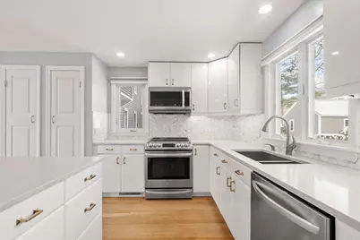 16 Coltsway #16, Wayland, MA 01778 - Photo 6