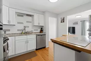 141 Essex, Saugus, MA 01906 - Photo 12