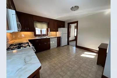 24 Pearl Street #2, Wakefield, MA 01880 - Photo 4