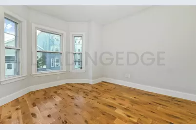 70 W.Eagle #3, Boston, MA 02128 - Photo 10