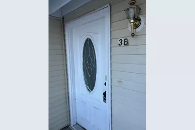 3 Swan #B, Worcester, MA 01602 - Photo 4