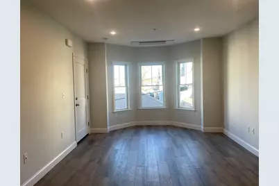 16 Wendell St #6, Lawrence, MA 01841 - Photo 4