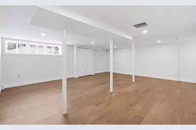 8 Sussex Ln, Worcester, MA 01602 - Photo 28