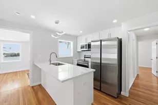 8 Sussex Ln, Worcester, MA 01602 - Photo 10