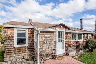 43 Bayview Rd, Ipswich, MA 01938 - Photo 2