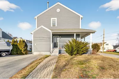 7 Bradley Ave, Somerset, MA 02725 - Photo 4