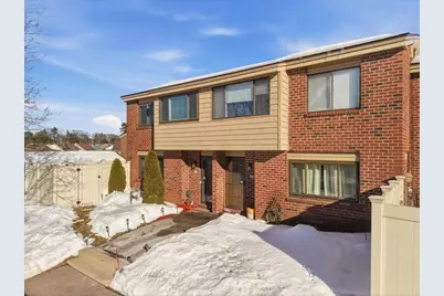 49 Elderwood Dr #49, Stoughton, MA 02072 - Photo 2