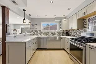 49 Elderwood Dr, Stoughton, MA 02072 - Photo 4