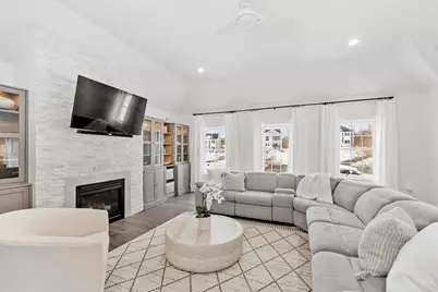 103 Keeneland Cir, Leominster, MA 01453 - Photo 10