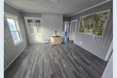 351 Tecumseh St #2, Fall River, MA 02721 - Photo 8