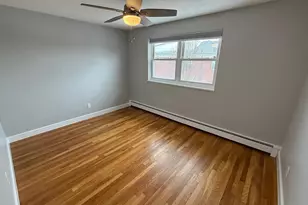 21 Warren, Waltham, MA 02453 - Photo 8