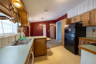 21 Fox Run, Brookfield, MA 01506 - Photo 2