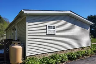 21 Fox Run, Brookfield, MA 01506 - Photo 4