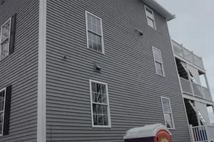 32 Newhall, Saugus, MA 01906 - Photo 2