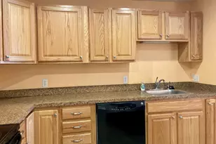 216 Reservoir St, Holden, MA 01520 - Photo 8