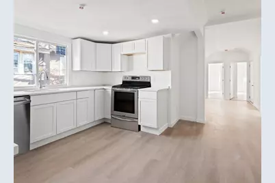 42 William St #3, Worcester, MA 01609 - Photo 4