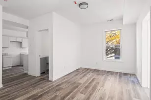 42 William St, Worcester, MA 01609 - Photo 6