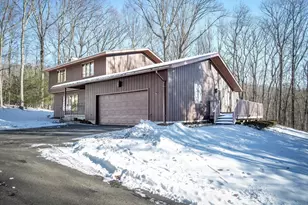 49 Glasgow Dr, Russell, MA 01071 - Photo 2