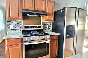 8 Algonquin Dr, Dartmouth, MA 02748 - Photo 2