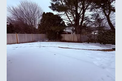 17 Margaret Rd, Stoneham, MA 02180 - Photo 8