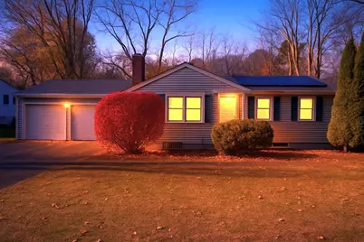 186 Bolton St, Springfield, MA 01129 - Photo 1