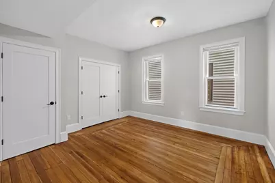 921-923 E Broadway #3, Boston, MA 02127 - Photo 8