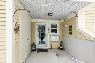 125 Heritage Dr, Northbridge, MA 01588 - Photo 20