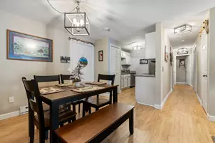 125 Heritage Dr, Northbridge, MA 01588 - Photo 2