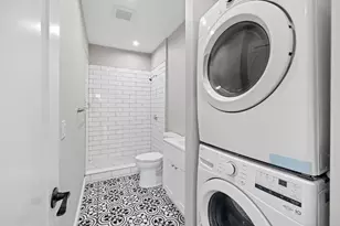 921-923 E Broadway, Boston, MA 02127 - Photo 10