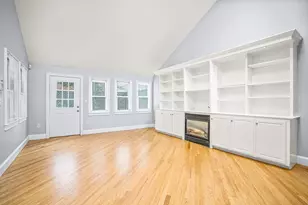 11 Elmwood Ave, Winchester, MA 01890 - Photo 12