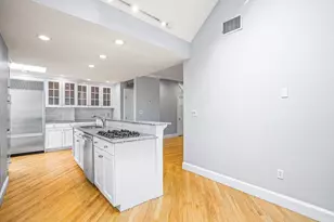 11 Elmwood Ave, Winchester, MA 01890 - Photo 10