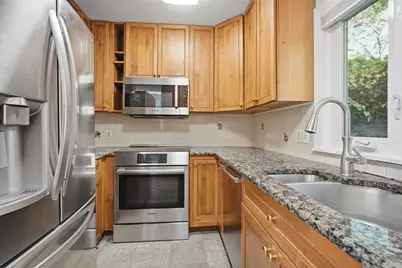 184 Rawson Rd, Brookline, MA 02445 - Photo 8