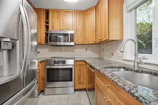 184 Rawson Rd, Brookline, MA 02445 - Photo 8