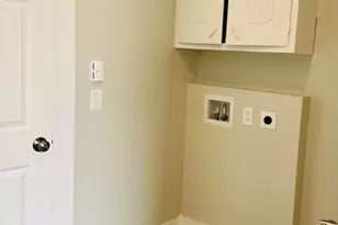 6 Oakdale Pl, Easthampton, MA 01027 - Photo 14