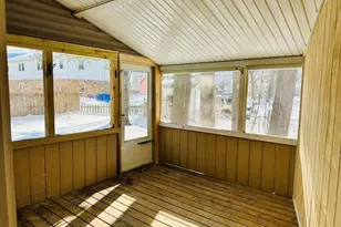 6 Oakdale Pl, Easthampton, MA 01027 - Photo 16