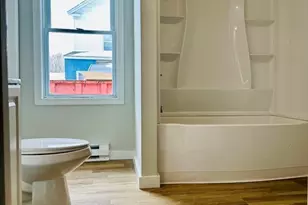 8 Oakdale Pl, Easthampton, MA 01027 - Photo 12