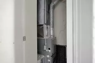 1397 Worcester St, Springfield, MA 01151 - Photo 14