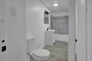 1397 Worcester St, Springfield, MA 01151 - Photo 10