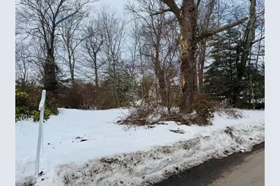 19 Mohawk Ave, Freetown, MA 02717 - Photo 4