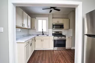 366 Ash St, New Bedford, MA 02740 - Photo 8