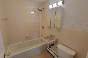 6 Whitman Rd, Waltham, MA 02453 - Photo 10