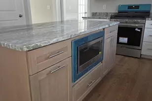 138 Elm St, Uxbridge, MA 01569 - Photo 8