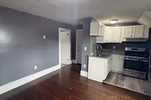 42 Mott St, Fall River, MA 02721 - Photo 4